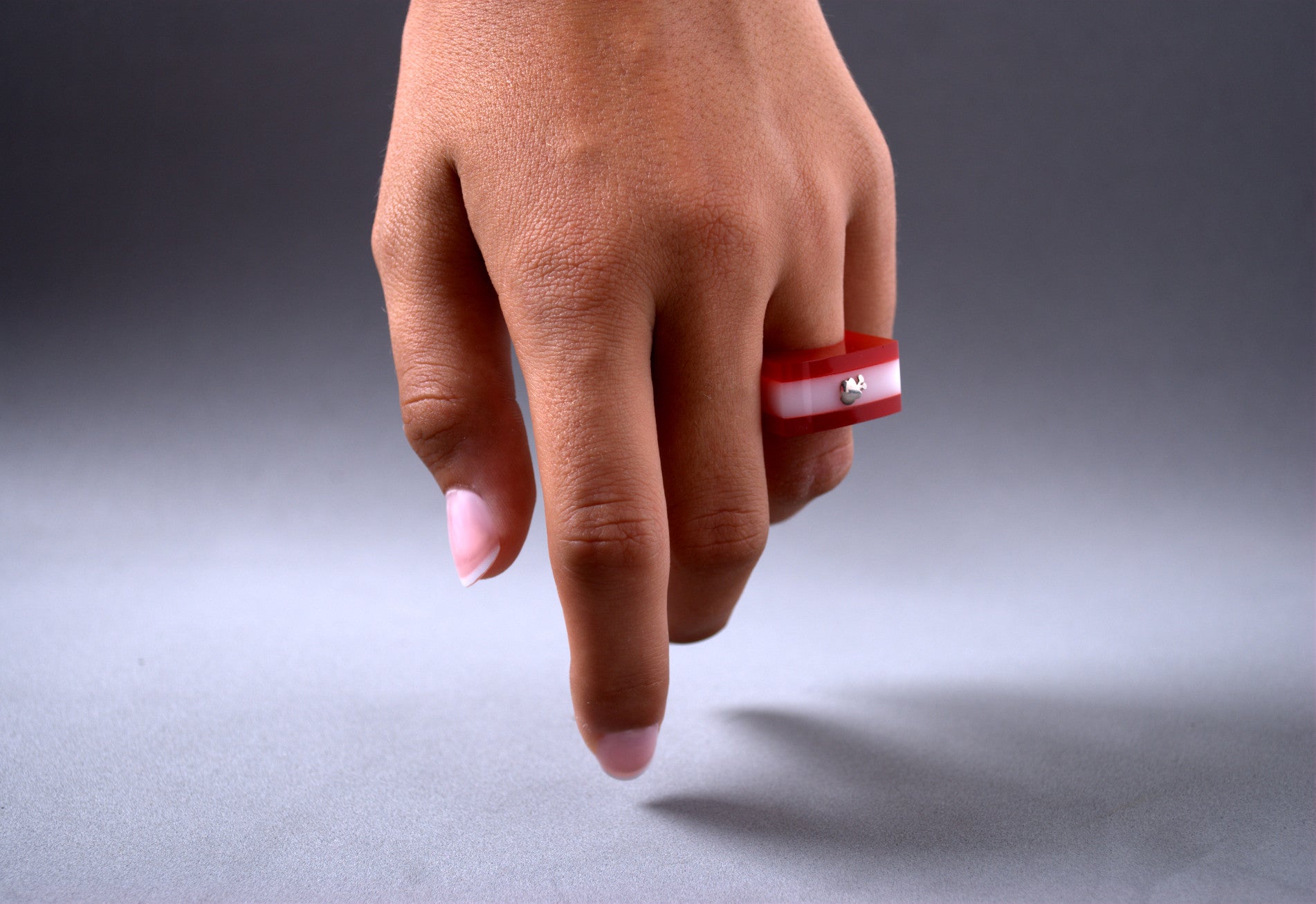 Anillo Papaiona T12Onto - Tricolour Wine