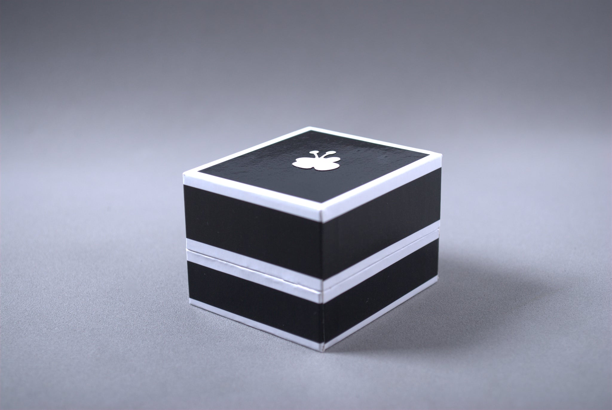 White Rosary Ring by Papaiona Packaging