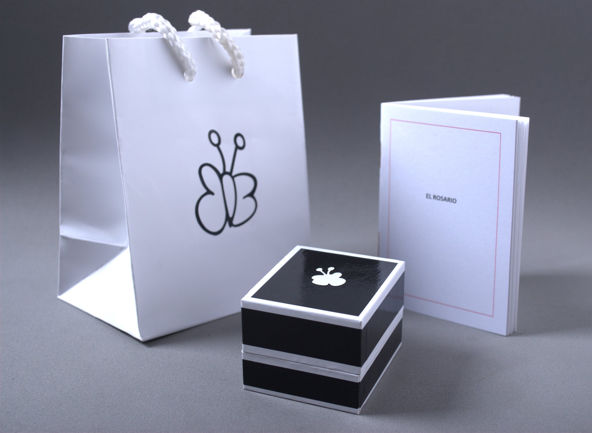 White Rosary Ring by Papaiona Set